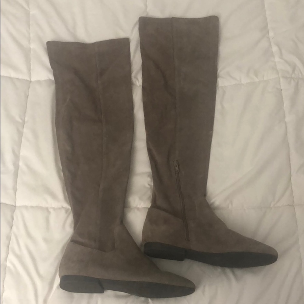 ✨Lucky Brand over the knee flat boots✨